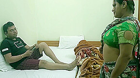 Hot Kamwali Cheating With Boss! Plz Dont Tell