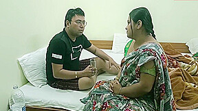 Hot Kamwali Cheating With Boss! Plz Dont Tell