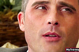 Hunk guy slams TS Casey juicy ass