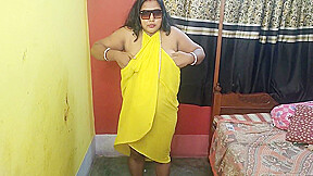 Indian Gorgeous Young Step mom Sex With Vegetable