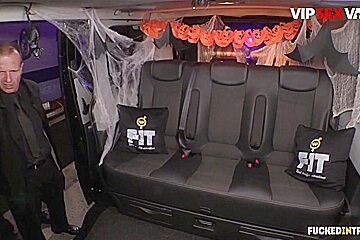 Jasmine Jae - Hot Cop Gets Slutted Out By Cab Driver On Halloween