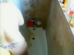 Jerk off on busty mature woman while she showers