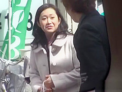 Kaoru Shinjyou naughty Asian milf has sex in the car