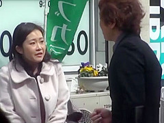 Kaoru Shinjyou naughty Asian milf has sex in the car