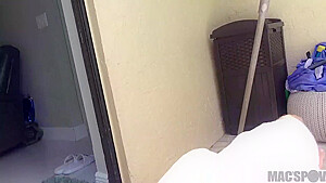 Kelsi Monroe In Aerial Sex With Swinging In The Air Taking Big Dick Pounding