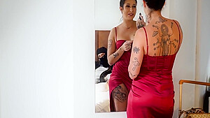 Kiki Isobel Squirting In Her Own Face Before Aaia Award Night