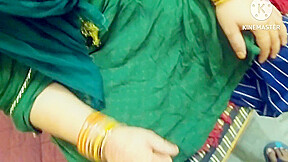 Bhabhi Ko Surprise Gift Diya Dever Ne Bhabhi Ko Chudai Kiya Jamkar - Devar Bhabhi