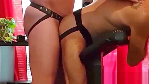 LEATHER MAN NUDE MASSAGE SEX BAREBACK by Nudemassage