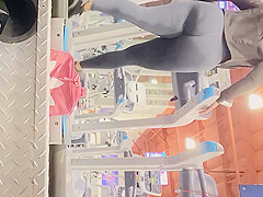 Latina gym candid ass