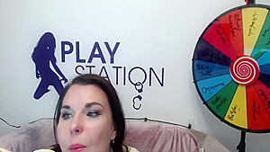 Live November 24 With Aische Pervers