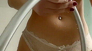 Look How I Tease My Clit Until