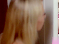 Luna squirts on her room mates pussy
