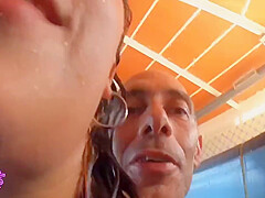 Maya Tetona Amateur Is Too Hot To Be Fucked In Pool