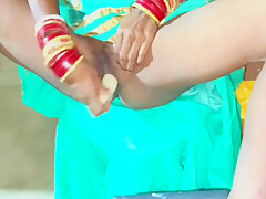Meri Chhoti Behen Salwar Suit Pehenithi To Bahut Sexy Lag Rahi Thi Isle Usko Chod Dala