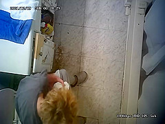 Milf bathroom unaware