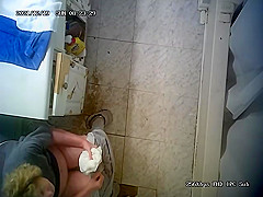 Milf bathroom unaware