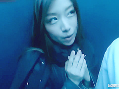 Mona Tsubaki A Tokyo Avec Mona Et Tsubaki Backup / Watch Hd
