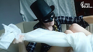 Mysterious Enigmas Amazing Playful Feet Toes, Czech)