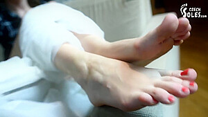Mysterious Enigmas Amazing Playful Feet Toes, Czech)