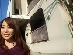 Naughty MILF Cocksucker Ren Mukai Sucks In A Car