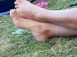 Nervous arabic hip hop pointing feet preview 