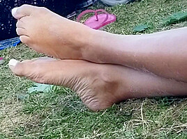 Nervous arabic hip hop pointing feet preview 