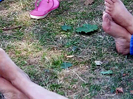 Nervous arabic hip hop pointing feet preview 