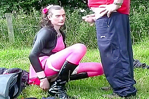 Outdoor Tranny Sucks Of Oap - Isabella Coupe