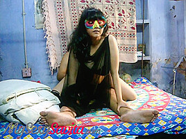 Perfect body exotic Indian big boobs teen 18+ Savita gets her tight pussy stretched