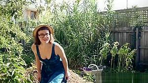 Pissing australian lesbo