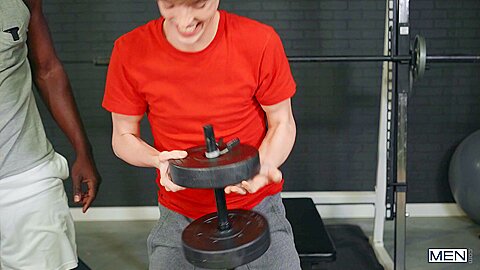 Plexigl-ASS Gym