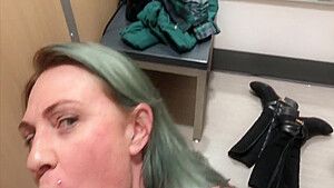 Public Almost Got Caught Thick Blue Hair Pawg Blowjob Shenanigans - Bunnieandthedude 5 Min