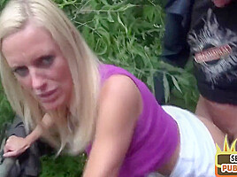 Public Amateur Mature 3way Fucked Outdoor On Sex Date