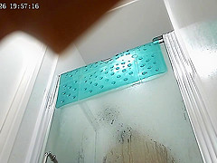 Real amateur Japanese wife in shower