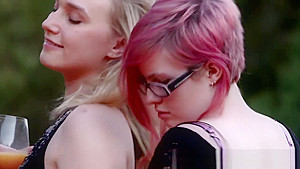 Real busty aussie kissing