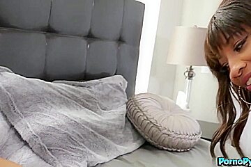 September Reign And Gia Derza - Lesbians And Eat Pussy