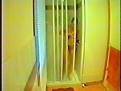 Sexy Ailsa caught showering