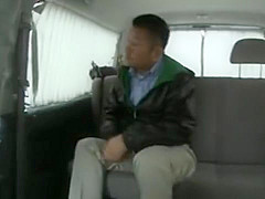 Shy MILF Gets Her Pussy Fingered To An Orgasm In A Car