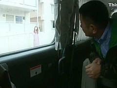 Shy MILF Gets Her Pussy Fingered To An Orgasm In A Car