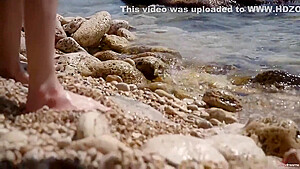 Sirena Milano In Masturbates On The Beach