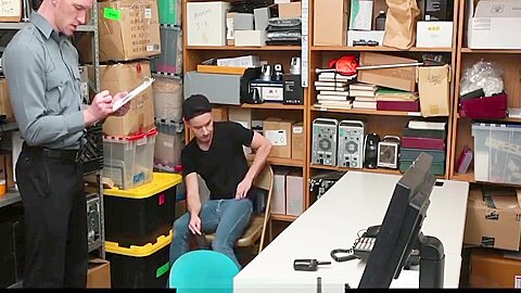 Skater ass fucked hard by hunk security officer-YOUNGPERP COM