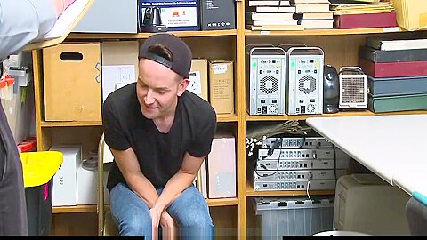 Skater ass fucked hard by hunk security officer-YOUNGPERP COM