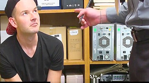 Skater ass fucked hard by hunk security officer-YOUNGPERP COM