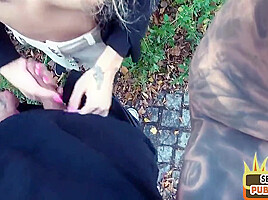 Skinny Sex Date Babe Sucks Outdoor In Public Be4 Fucked