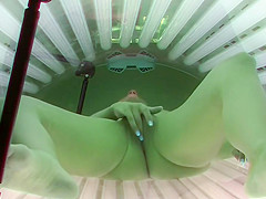 Solarium fingering 3