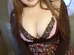 Special blowjob in the car by naughty Japanes