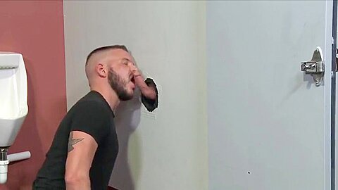 Spice Up The Sex Life With Gloryhole Fun