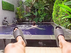Spied On A Beauty And Tricked Her Into A Massage With Creampie And Pissing On Her Pussy