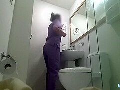 Step Mom With Huge Round Ass Works As A Maid And Gets Fucked By The Boss