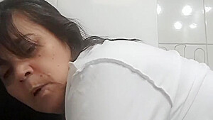 Stepmom Fucked By Surprise And Creampie Standby Bathroom